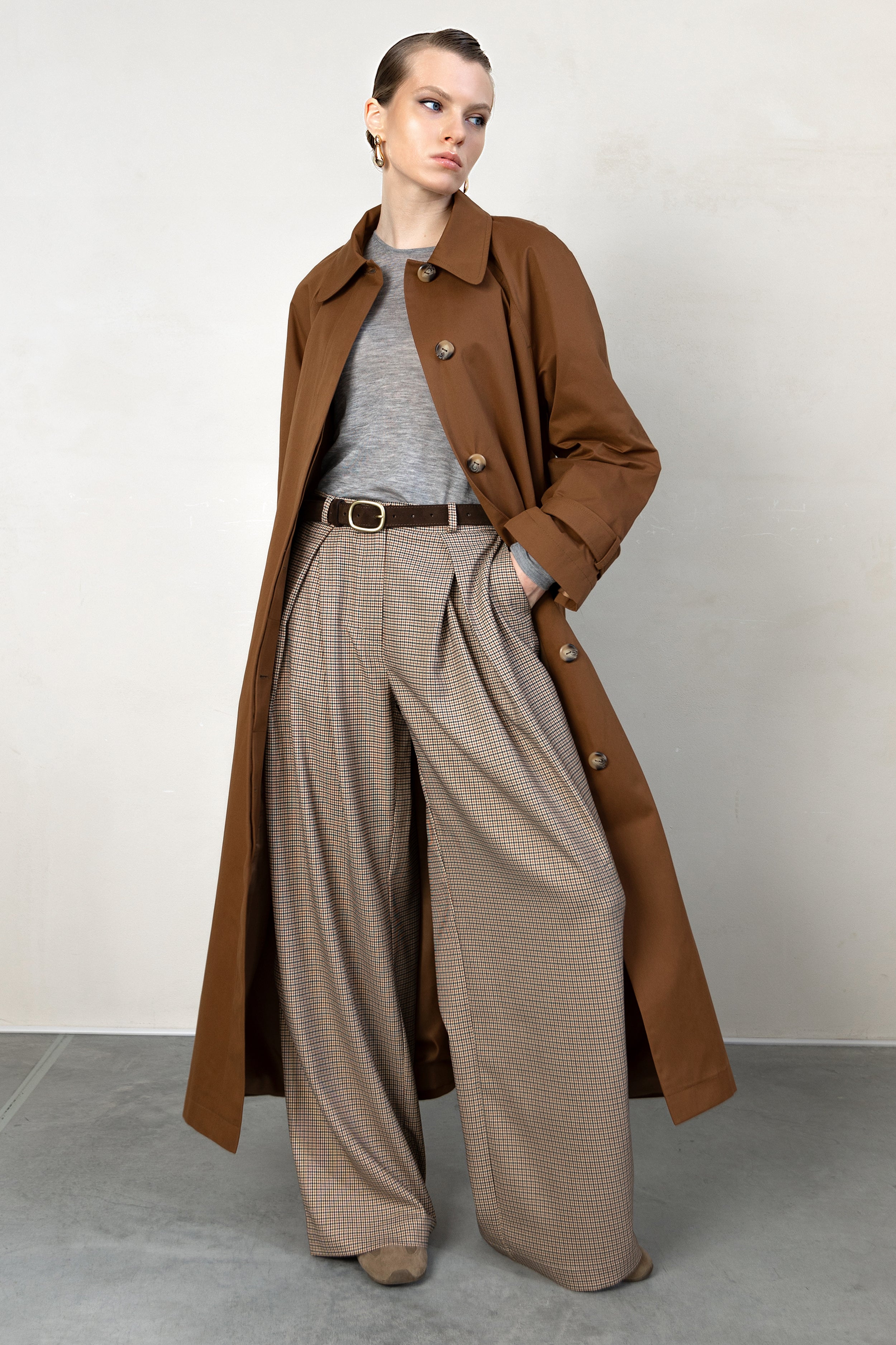 LONDON trench coat in brown