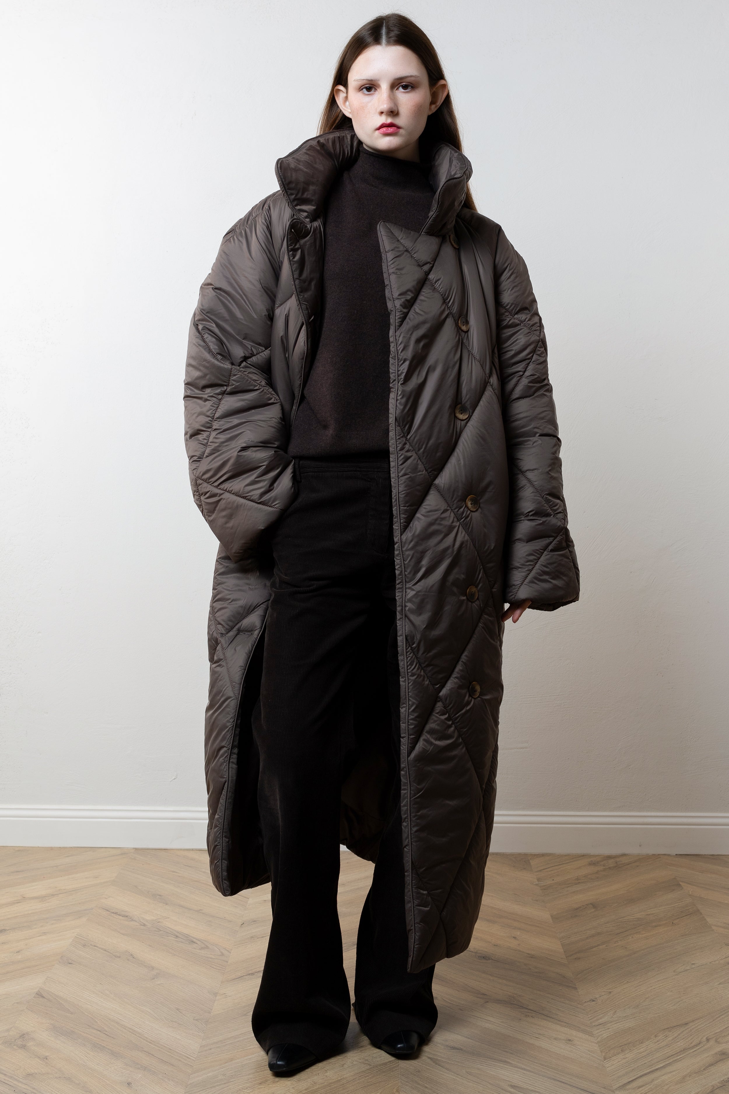SAPPORO coat in brown
