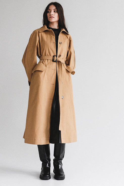 Trench coat Toronto in sand