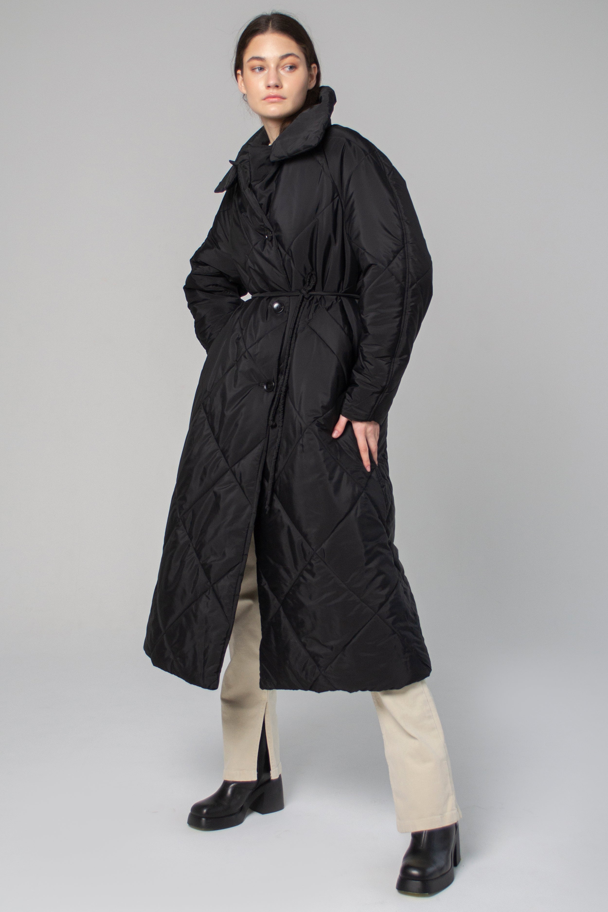 Пальто VIENNA / чорне