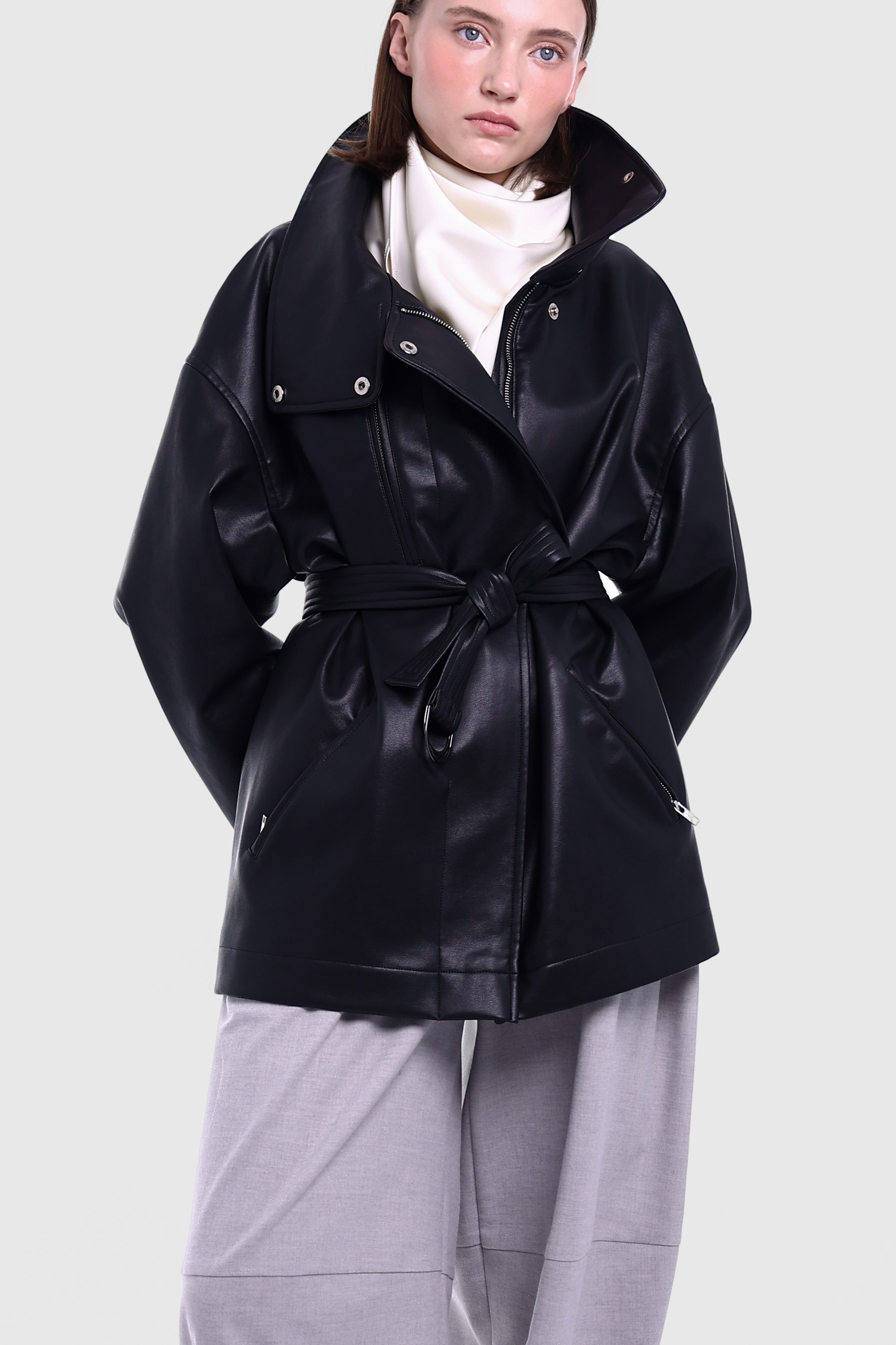 CAROLINE jacket in black