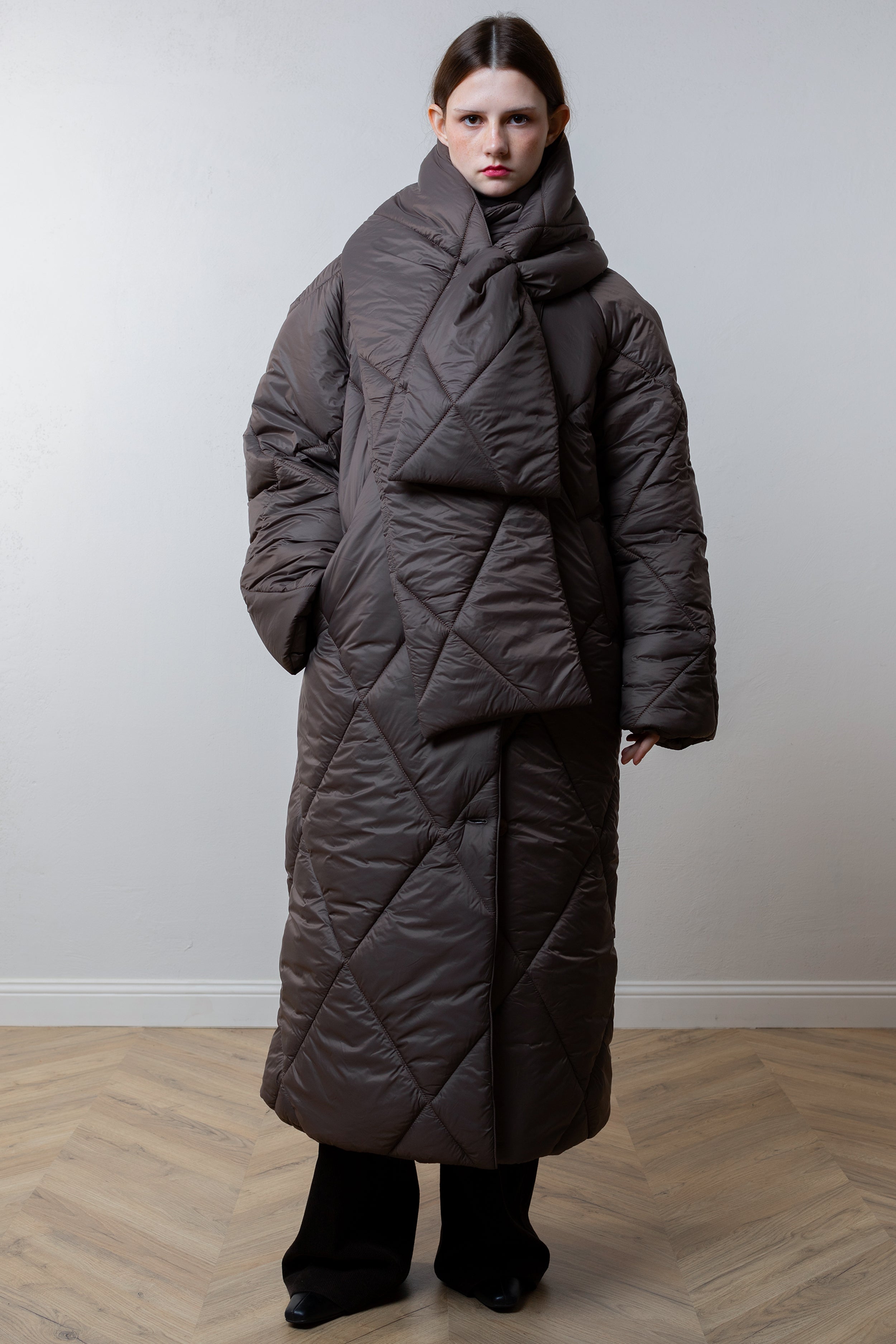 SAPPORO coat in brown