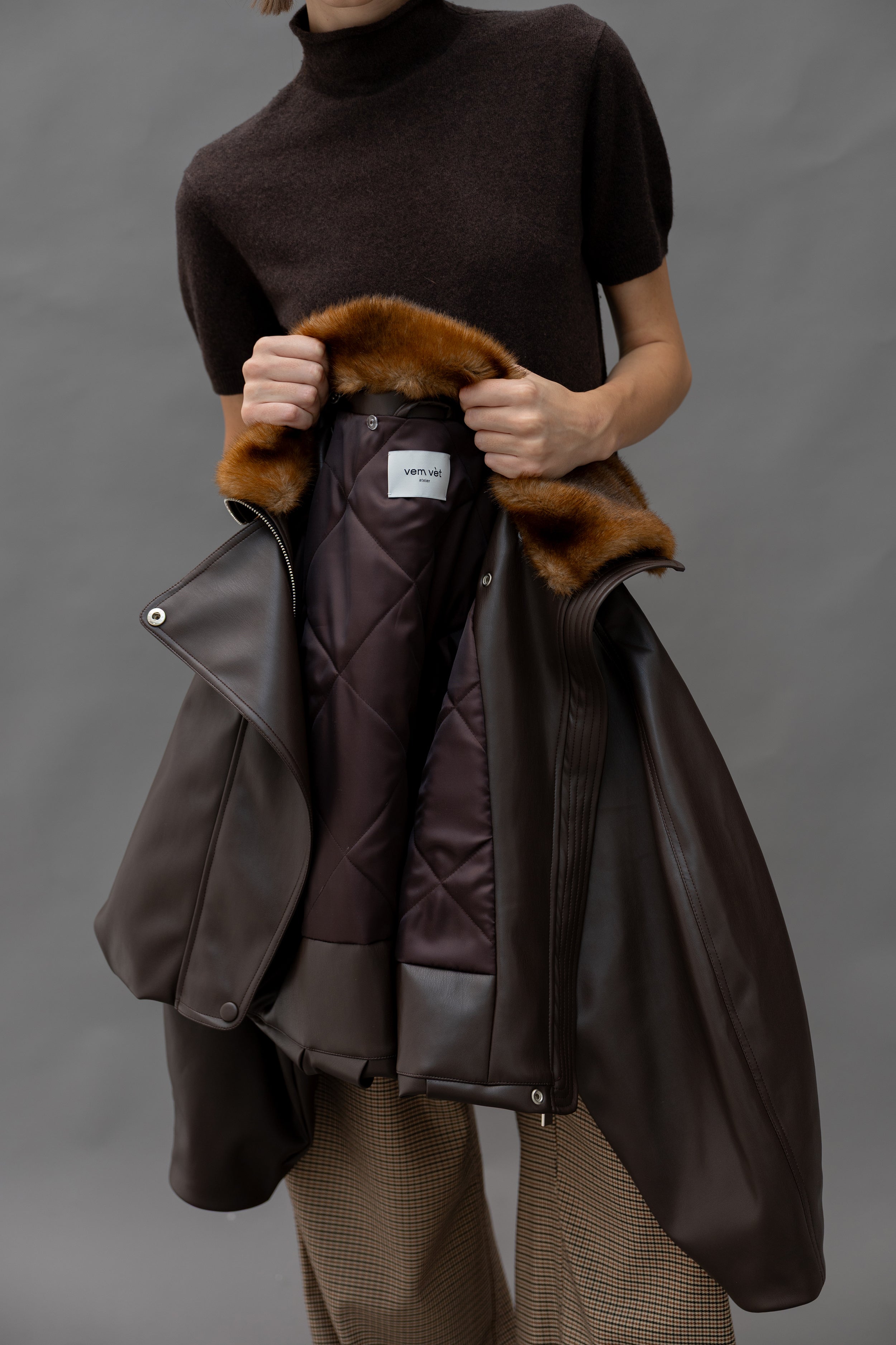 ATLAS jacket in dark chocolate